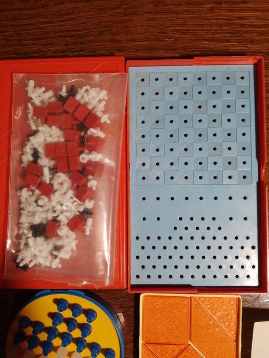 Настольные игры СССР Морской бой-шашки,Йога,головоломка Пифагор,новые