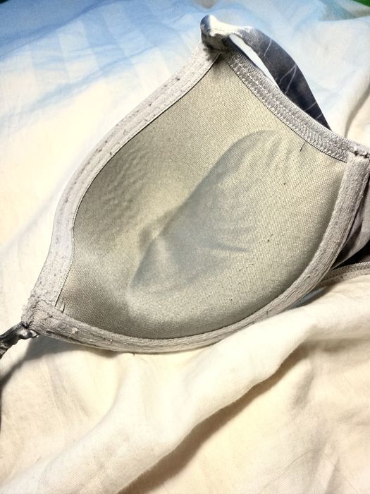 Oryginalnu biustonosz Calvin Klein