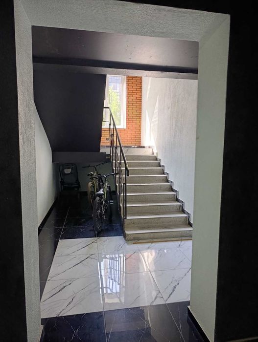 Продам однокімнатну квартиру біля моря