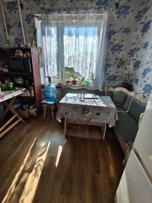 Продам 1 комнатную квартиру,  р-н  Одесской, 2/9 Общая площадь 41 м 2, комната 19 м2, кухня 10 м2.