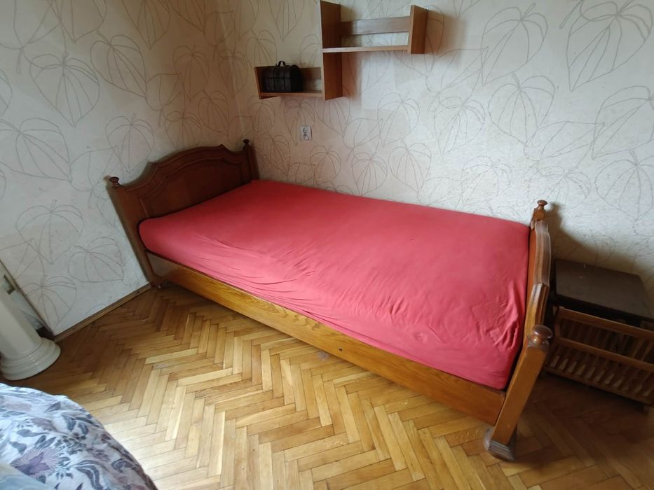 Dębowe łóżko antyk