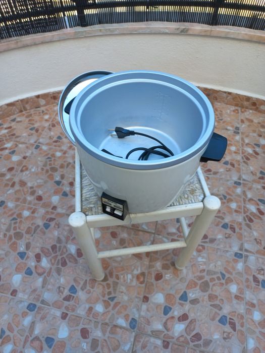 Panela elétrica  para fazer arroz