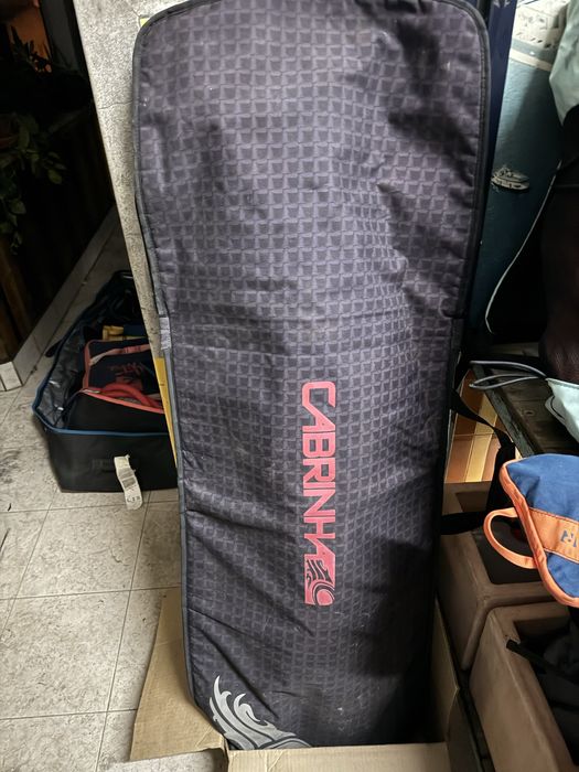 Prancha wingfoil e Sabfoil carbono completo