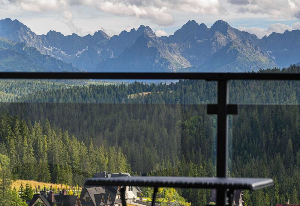 Zima Apartamenty  Pokoje  Noclegi Bukowina Tatrzańska Willa Rzoz