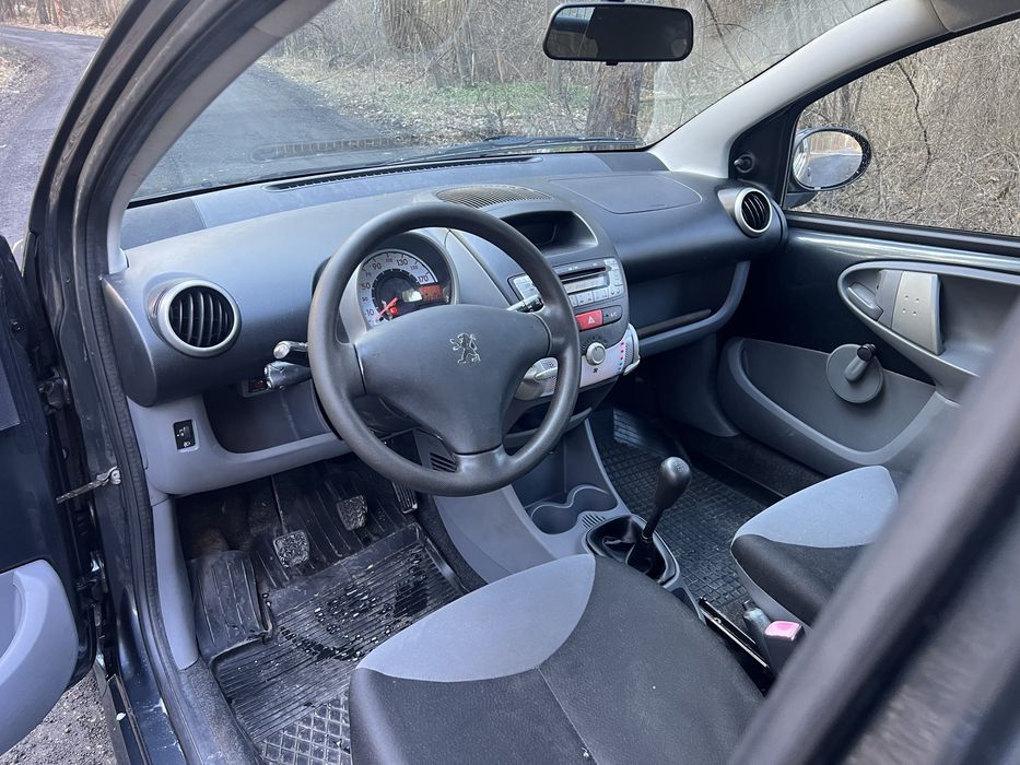 Peugeot 107 z 2010r