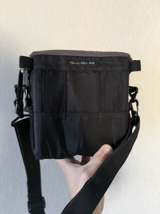 Сумка Lowepro Nova Mini AW