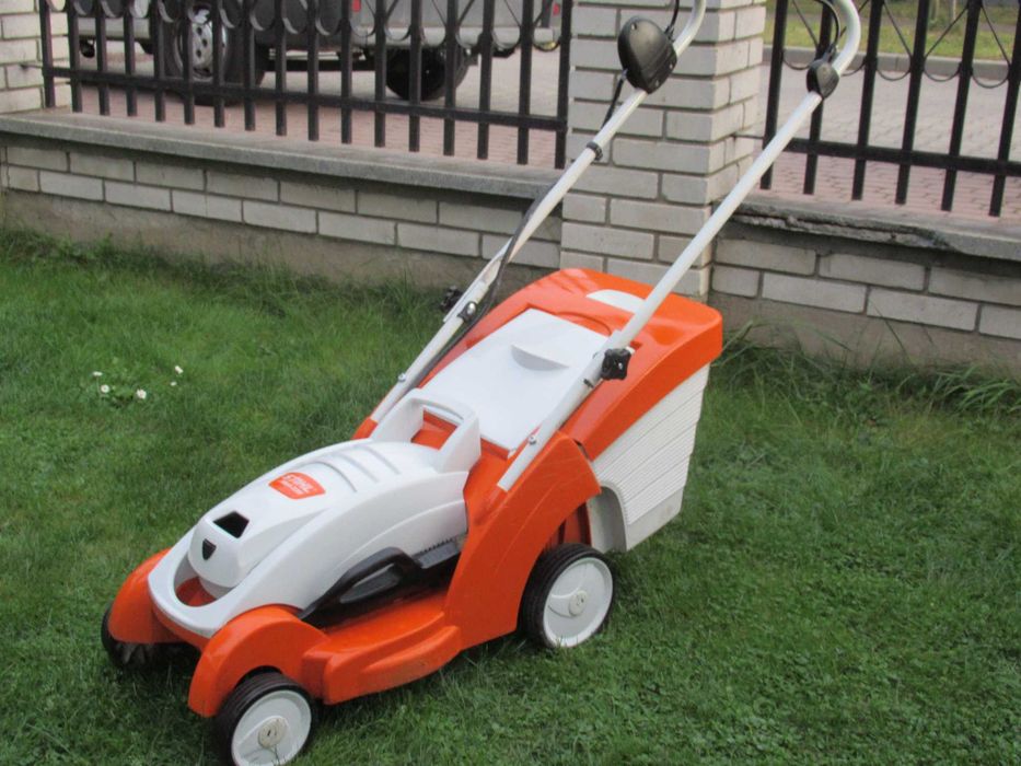Kosiarka Akumulatorowa Stihl RMA 339 z akumulatorem i  ładowarką
