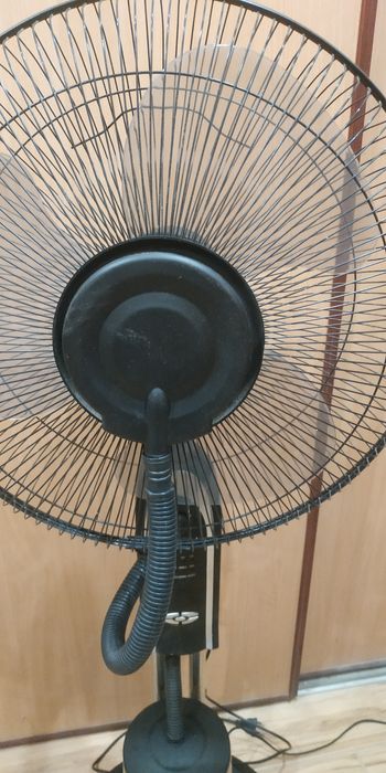 Вентилятор підлоговий MalTec WATERFALL AROMA генератор туману