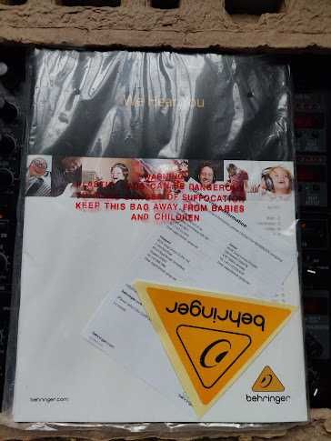 mesa de mistura Behringer Pro Mixer DJX750