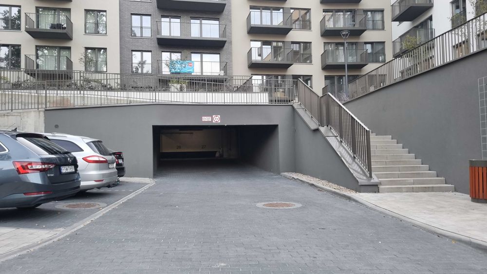 Wynajmę miejsce postojowe Moniuszki