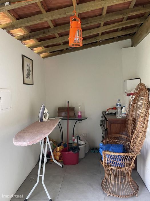 Quarto - localizado em Mafamude Porto