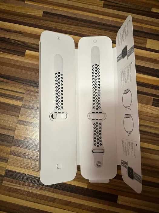 Apple Watch SE GPS (44 mm) 2 generacja Darmowa dostawa