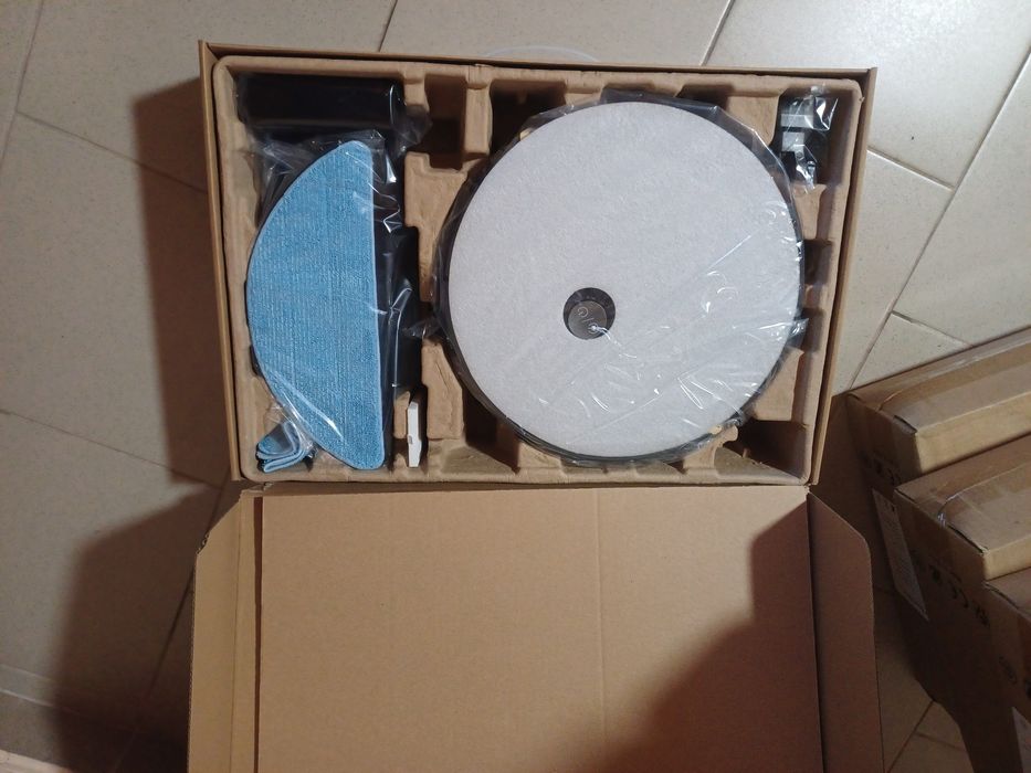 Робот пылесос Liektroux C30B