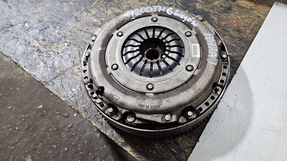 Sprzęgło F40 dwumas dwumasa A20DTH 2.0 cdti opel astra j insignia a