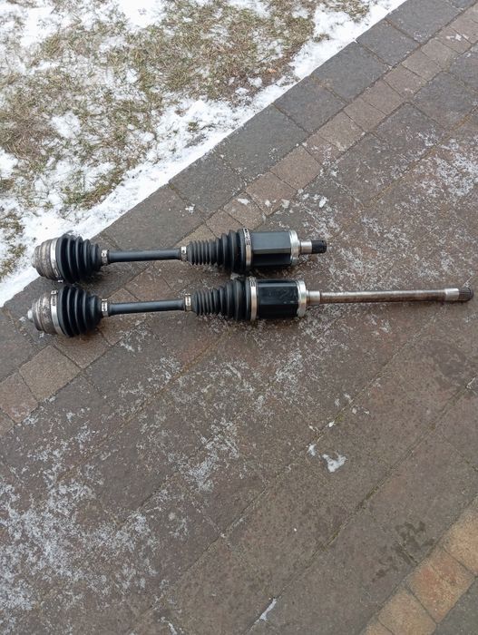 Półoś prawa i lewa BMW 5 F10 535i xDrive3.0 b 2011/2016r