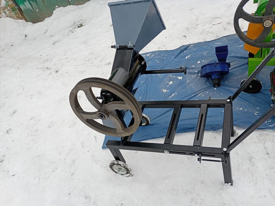 Продам шнековий подрібнювач