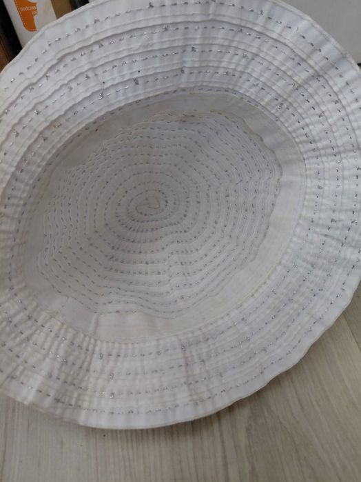 Czapeczja letnia dla dziewczynki