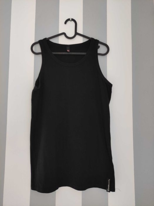 czarna bokserka cropp