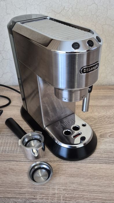 Кавоварка DeLonghi EC685.M