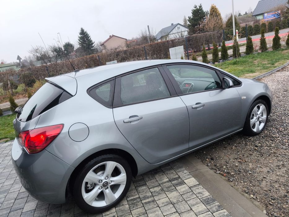 Opel astra J 1.7 CDTI. Bogate wyposażenie