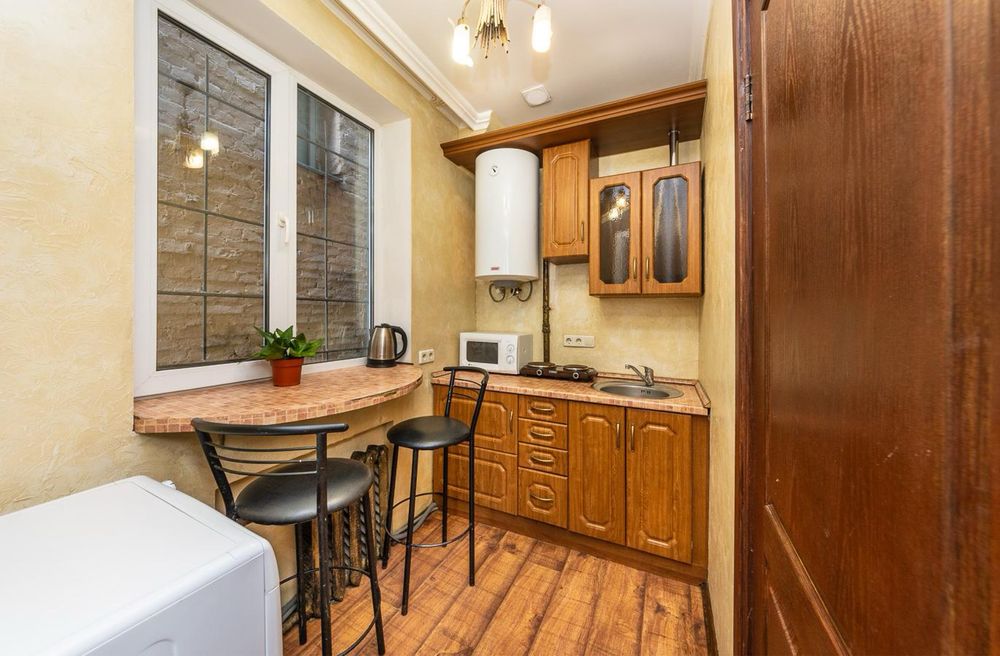 Однокімнатна квартира в центре на Майдане Незал.вул Софіївская  23