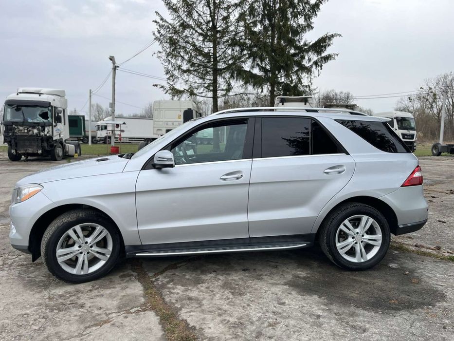 Mercedes-Benz ML350