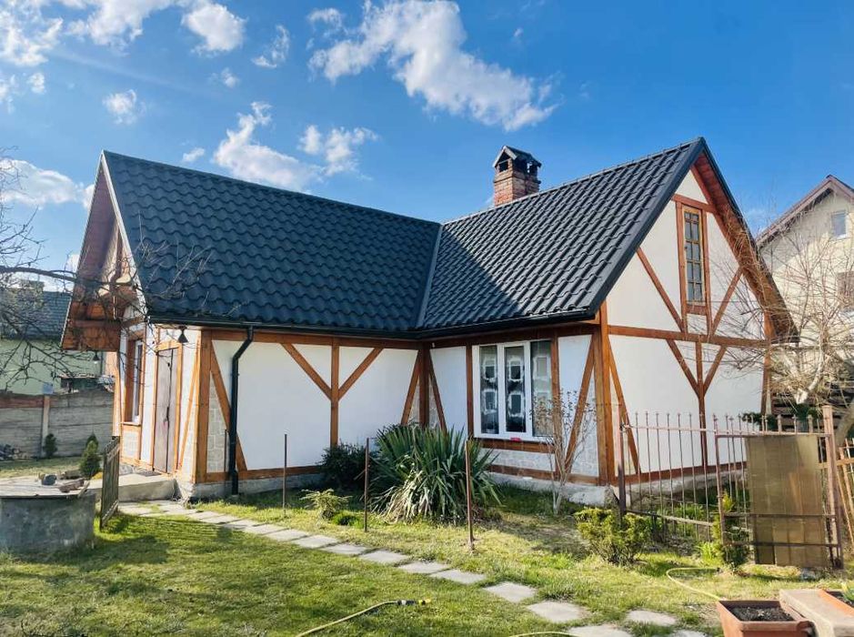 Продаж ! Два будинки з ремонтом на одній ділянці! Конопниця!