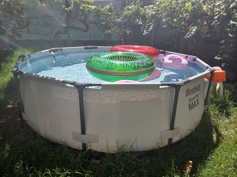 3m × 76m Pool64281314110721121