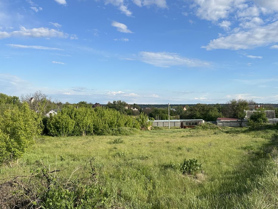 Продаються земельні ділянки