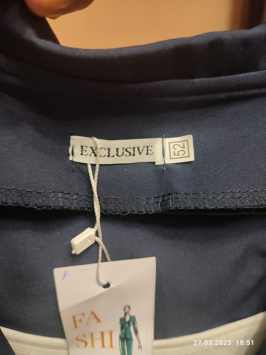 Жіночий брючний костюм