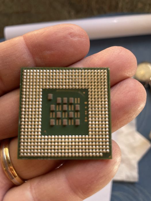 Processador INTEL Pentium 2Ghz