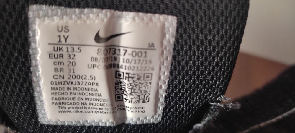 Продам дитячі кросівки