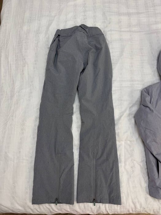 Сноубордический, лыжный костюм