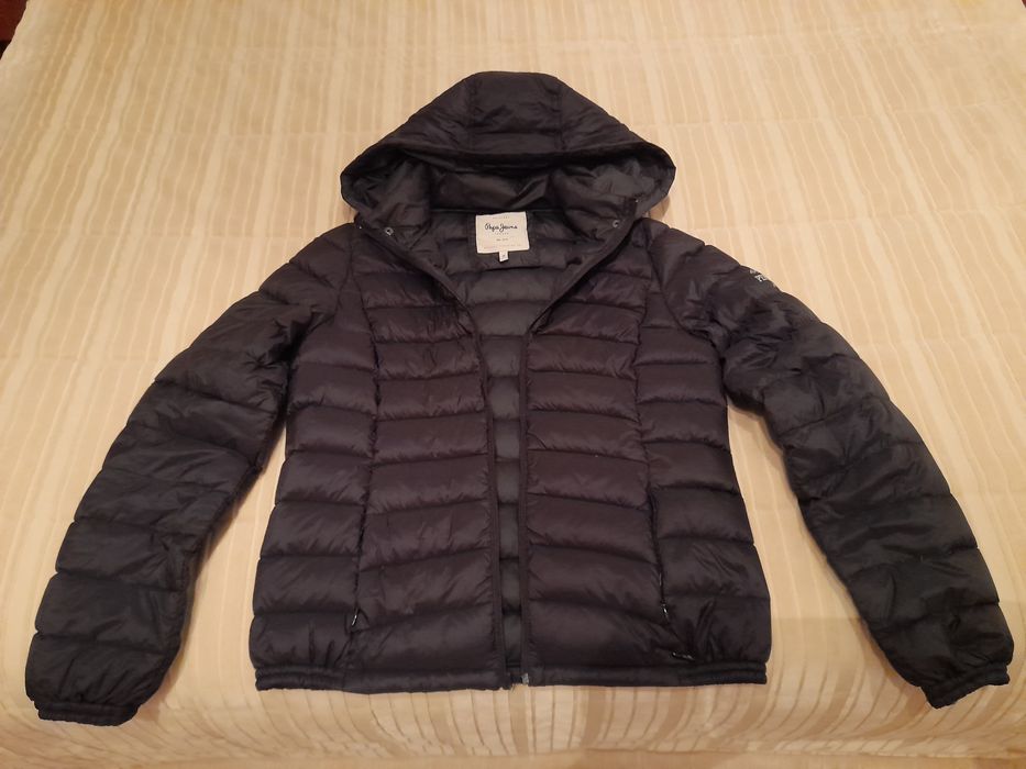 Casaco Pepe Jeans desportivo com capuz, semi-novo.