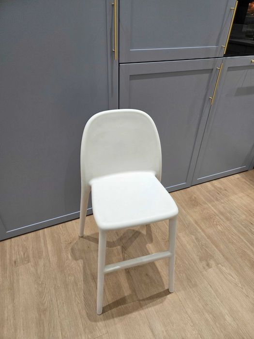 Krzesło dziecięce Ikea Urban / białe.