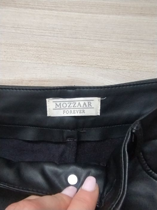 Spodnie skórzane damskie