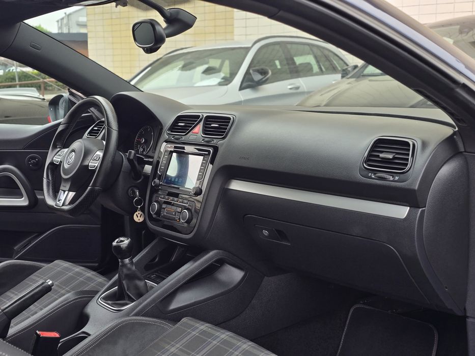 VOLKSWAGEN SCIROCCO 2.0TDI 140CV (LOOK R)
