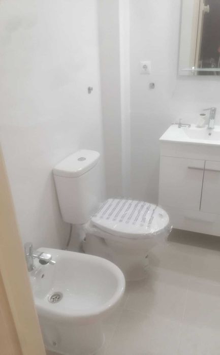 T1 recentemente renovado e mobilado – perto da praia