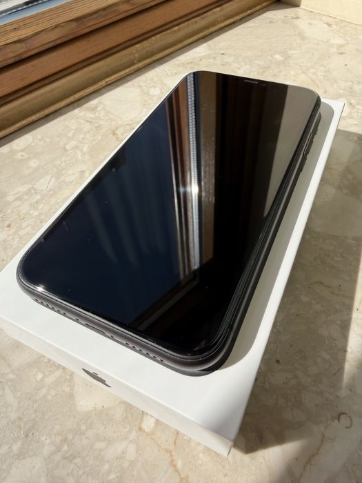 Iphone 11 64 GB czarny bez gwarancji