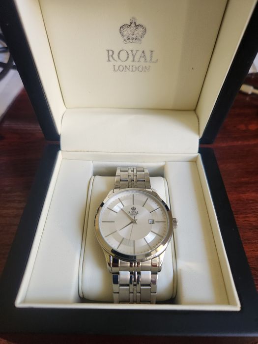 Годинник Royal London