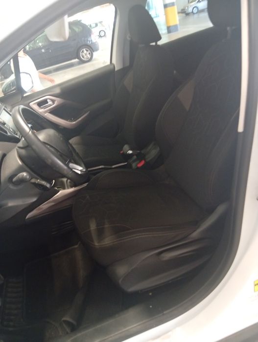 Peugeot 2008 Active  Gasolina 2015