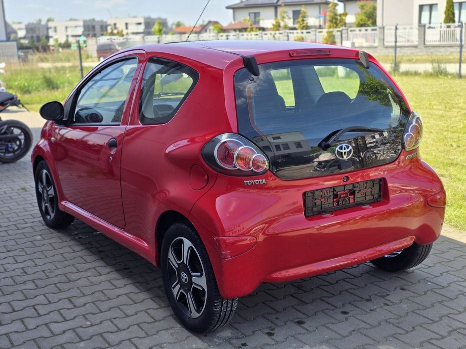 Toyota Aygo 1.0 szyberdach alufelgi niski przebieg