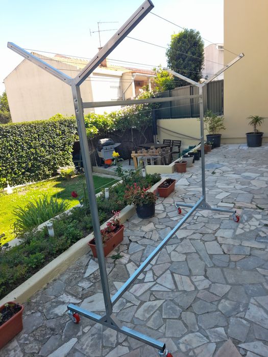 Estendais com rodas e dobráveis