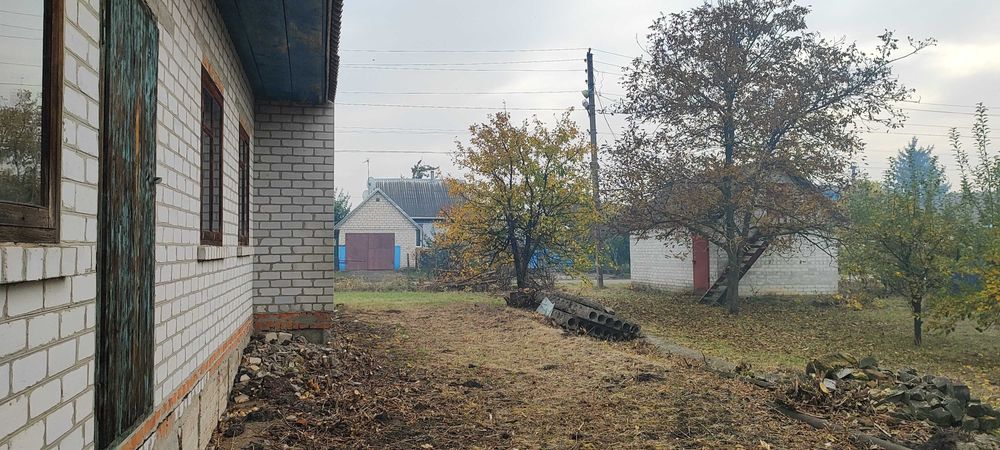 Продам Будинок із білої цегли в с. Погреби  . 20000 дол США