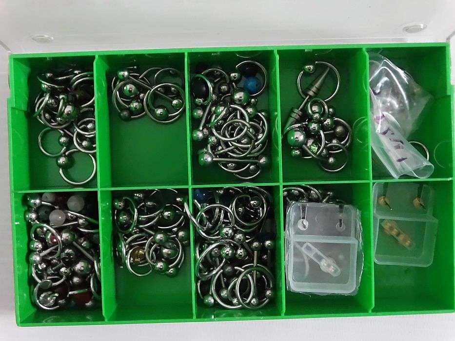 MEGA ZESTAW Piercing: 70+ kolczyków do nosa + Labrety, BCR, Podkowy + Organizer