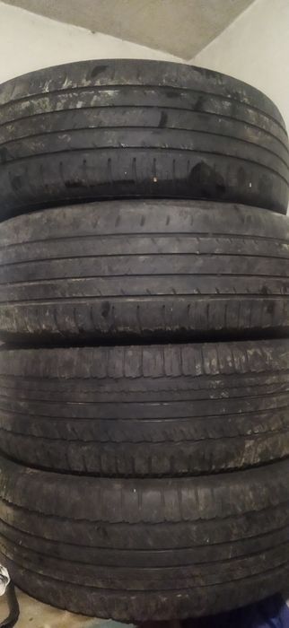 Автошини 235/60R18