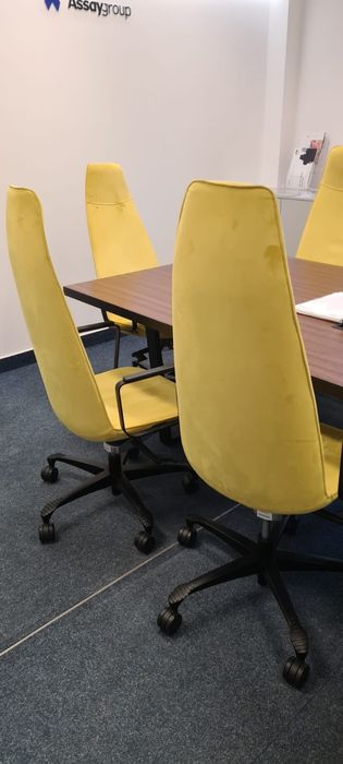 Fotel konferencyjny Profim fotele biuro dom