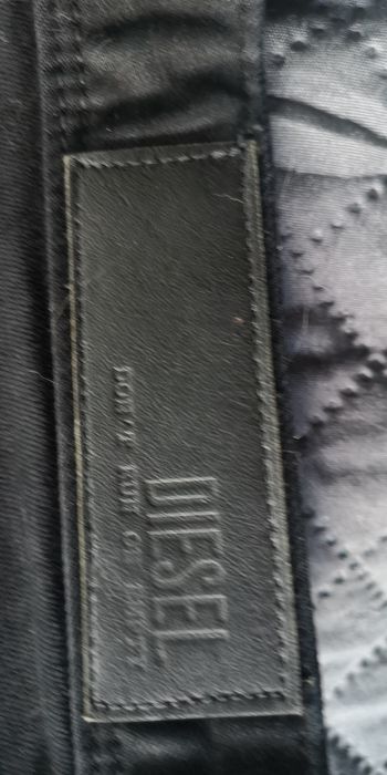Spodnie jeansowe Diesel rozm. 34/32, L pas 90 cm