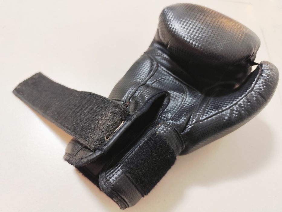 Luvas de Boxe para Adulto marca MKS (12 OZ)