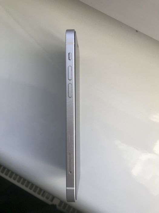 Iphone 12 на 64 Неверлок